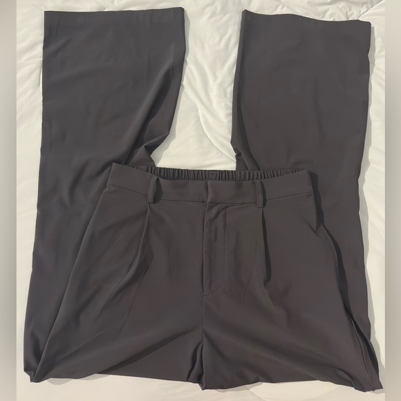 Vuori Black Wide-Leg Trousers - Picture 4 of 5